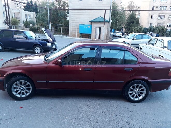 BMW 318 1992, 285,000 km - 1.9 l - Bakı
