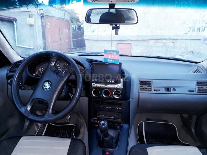 BMW 318 1992, 285,000 km - 1.9 l - Bakı