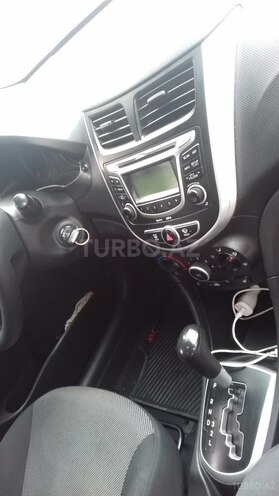 Hyundai Accent 2013, 141,000 km - 1.6 l - Bakı