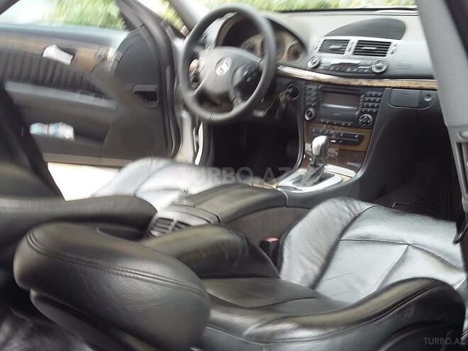 Mercedes E 220 2003, 300,000 km - 2.2 l - Bakı