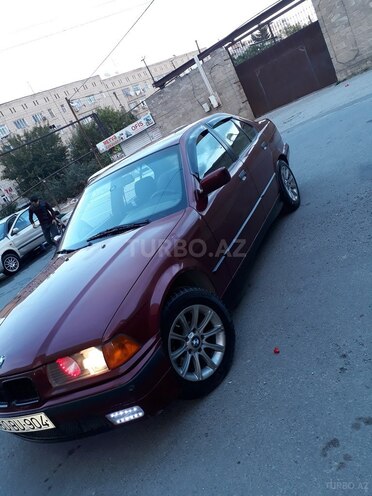 BMW 318 1992, 285,000 km - 1.9 l - Bakı