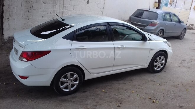 Hyundai Accent 2013, 141,000 km - 1.6 l - Bakı