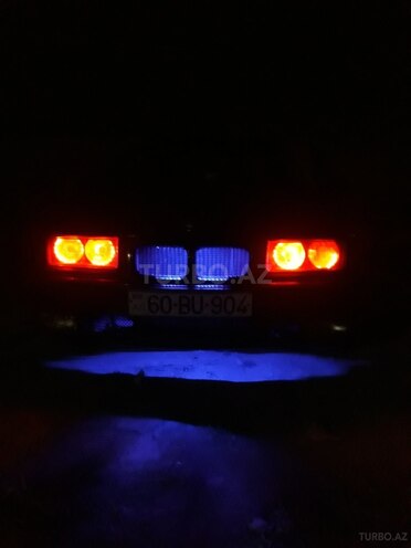 BMW 318 1992, 285,000 km - 1.9 l - Bakı