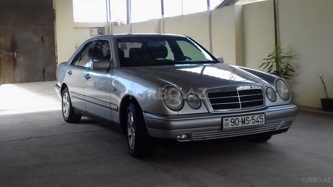 Mercedes E 200 1996, 245,200 km - 2.0 l - Beyləqan