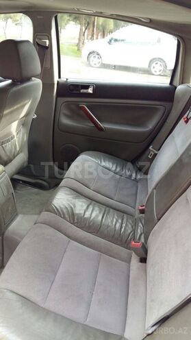 Volkswagen Passat 2002, 256,000 km - 2.0 l - Bakı