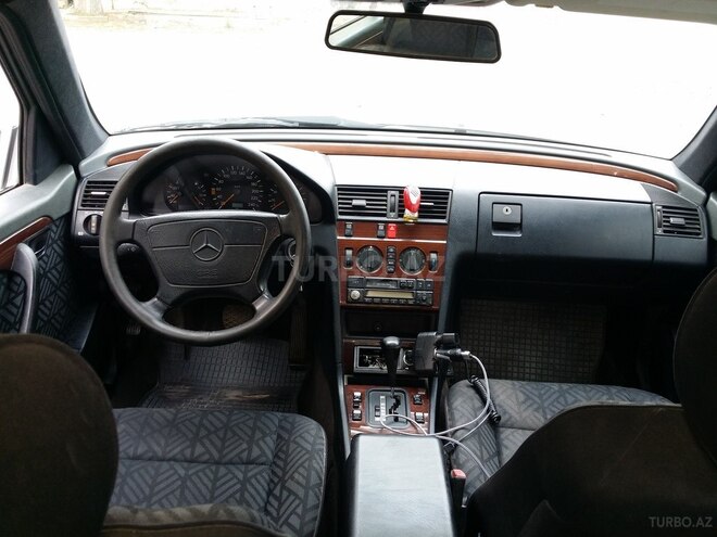 Mercedes C 220 1994, 350,000 km - 2.2 l - Gəncə