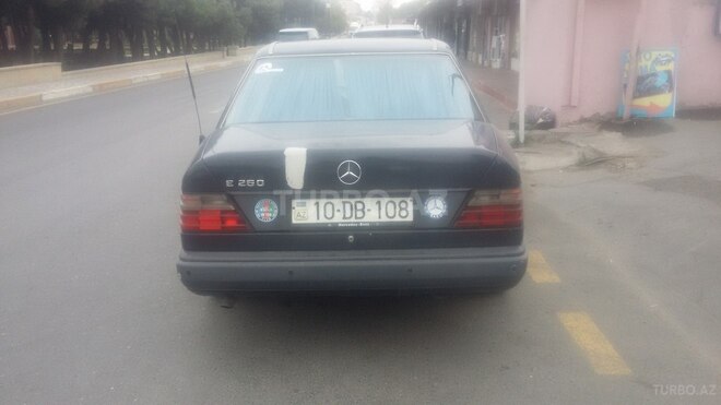 Mercedes E 260 1988, 271,344 km - 2.6 л - Bakı
