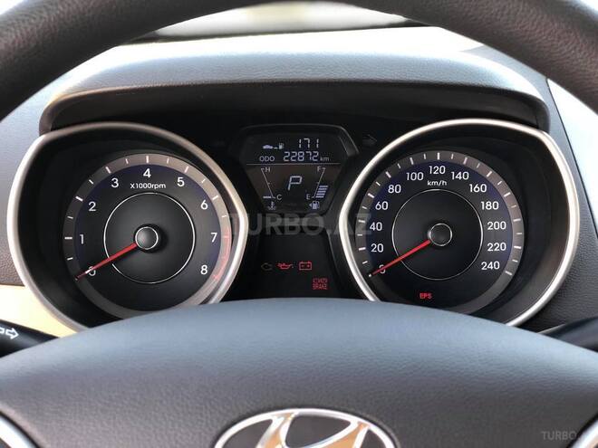 Hyundai Elantra 2011, 22,872 km - 1.6 l - Naxçıvan