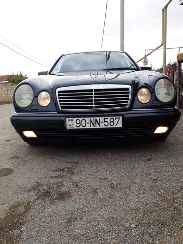 Mercedes E 240 1999, 232,351 km - 2.4 л - Beyləqan