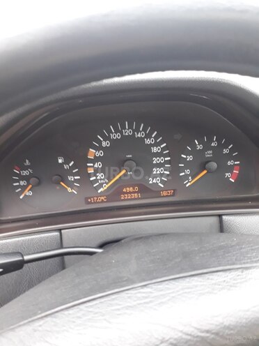 Mercedes E 240 1999, 232,351 km - 2.4 л - Beyləqan