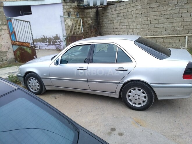 Mercedes C 240 1997, 210,000 km - 2.4 l - Bakı