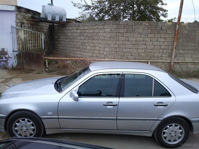Mercedes C 240 1997, 210,000 km - 2.4 l - Bakı
