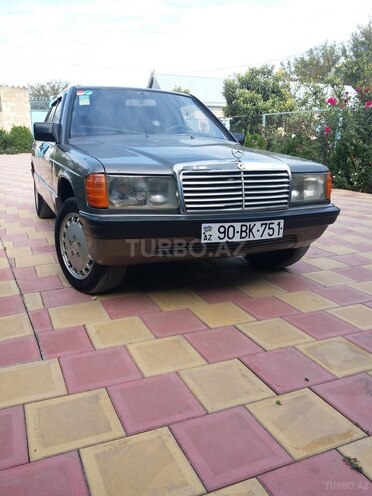 Mercedes 190 1990, 199 km - 2.0 л - Bərdə