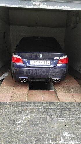 BMW 525 2003, 285,000 km - 2.5 l - Bakı