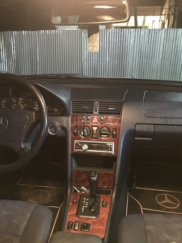 Mercedes C 200 1998, 260,000 km - 2.0 l - Bakı