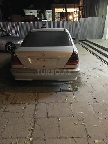 Mercedes C 200 1998, 260,000 km - 2.0 l - Bakı