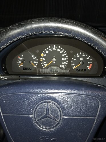 Mercedes C 200 1998, 260,000 km - 2.0 l - Bakı