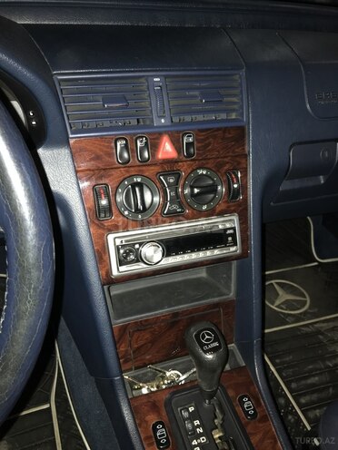Mercedes C 200 1998, 260,000 km - 2.0 l - Bakı