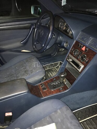 Mercedes C 200 1998, 260,000 km - 2.0 l - Bakı