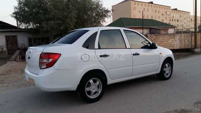 LADA (VAZ) Granta 2013, 176,800 km - 1.6 l - Salyan