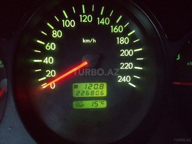 Subaru Forester 2003, 226,000 km - 2.0 l - Zaqatala