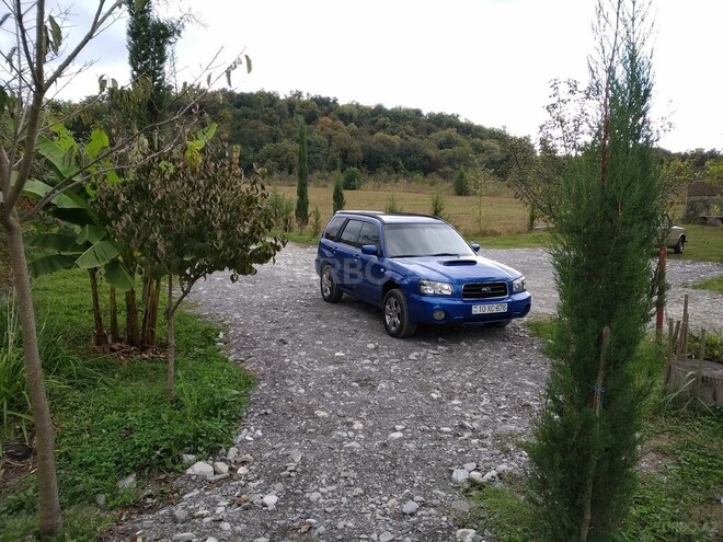 Subaru Forester 2003, 226,000 km - 2.0 l - Zaqatala