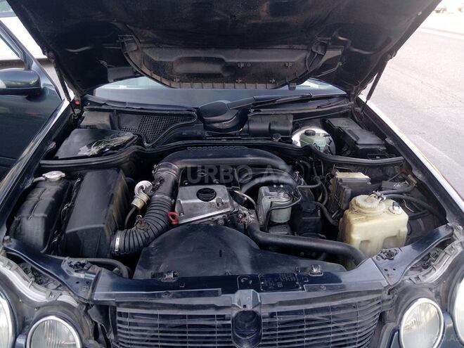 Mercedes E 270 1997, 335,000 km - 2.7 l - Bakı
