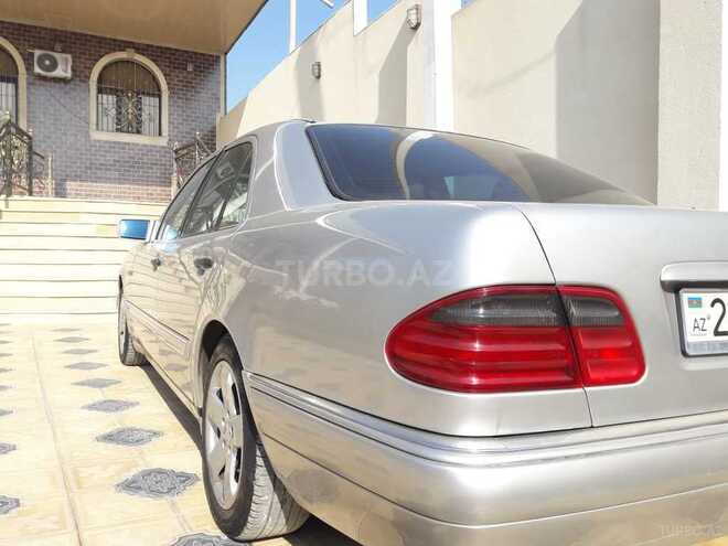 Mercedes E 200 1998, 224,000 km - 2.0 l - Gəncə