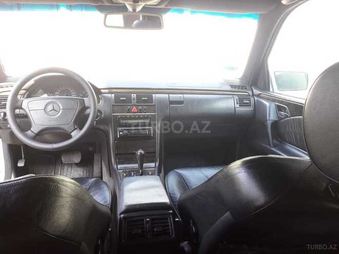 Mercedes E 200 1998, 224,000 km - 2.0 l - Gəncə