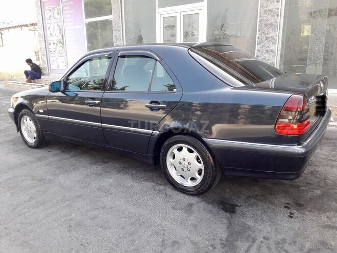 Mercedes C 240 1997, 167,000 km - 2.4 l - Bakı