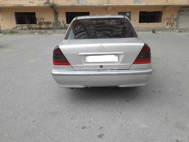 Mercedes C 180 1999, 255,000 km - 1.8 l - Bakı