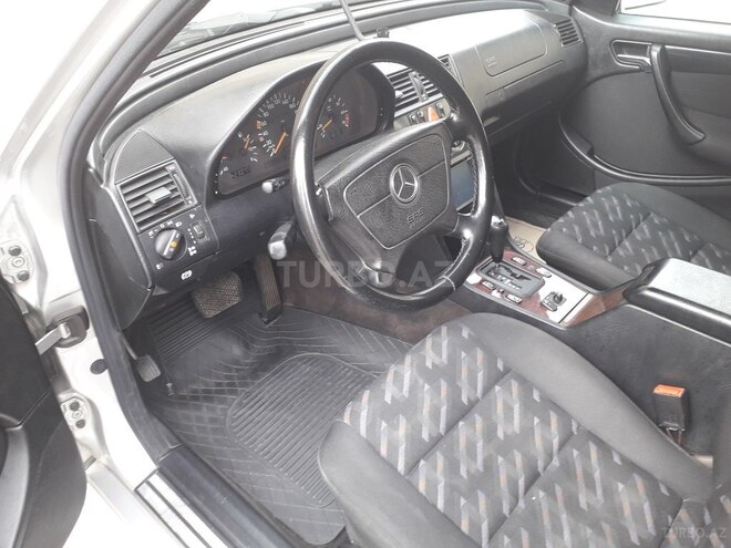 Mercedes C 180 1999, 255,000 km - 1.8 l - Bakı