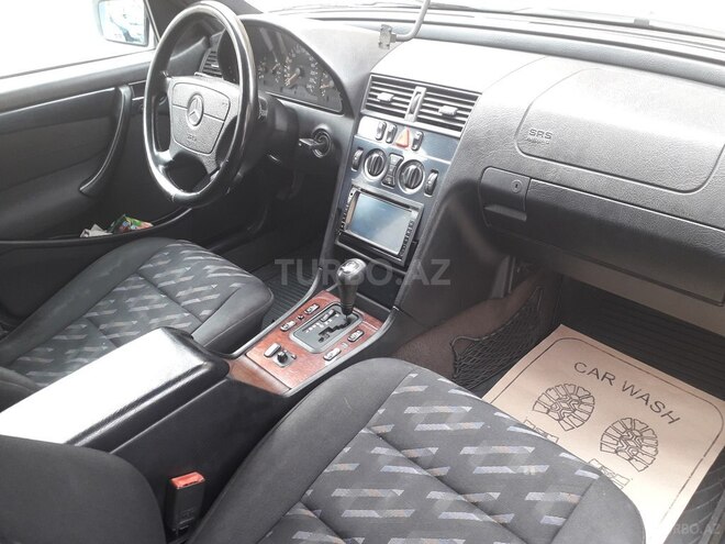 Mercedes C 180 1999, 255,000 km - 1.8 l - Bakı