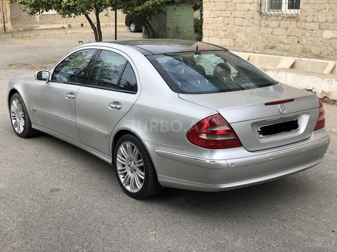 Mercedes E 320 2002, 256,712 km - 3.2 l - Bakı