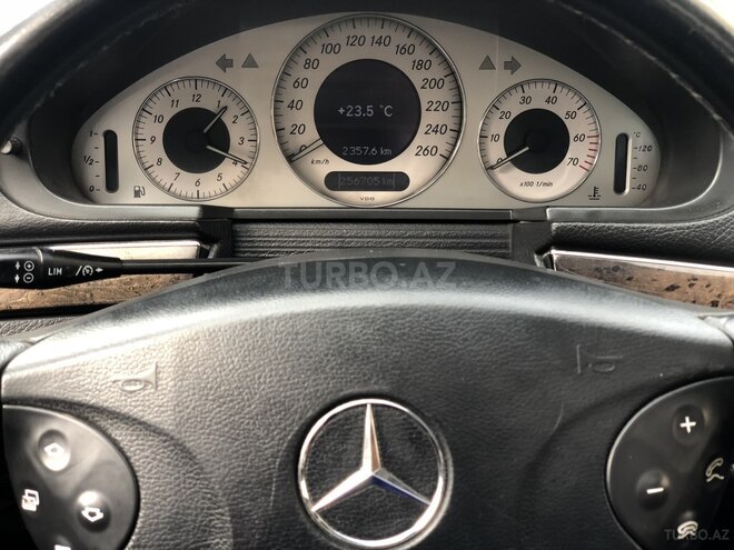 Mercedes E 320 2002, 256,712 km - 3.2 l - Bakı