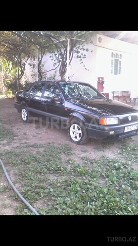 Volkswagen Bora 1991, 32,000 km - 1.8 л - Şəki