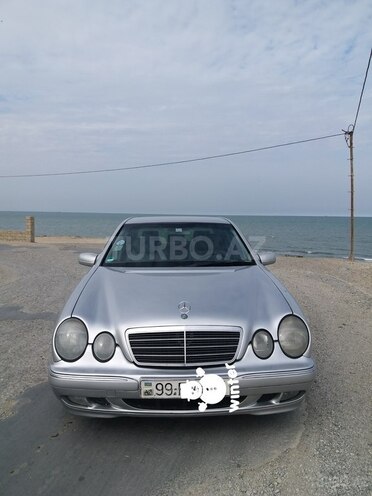 Mercedes E 220 2001, 490,000 km - 2.2 л - Sumqayıt