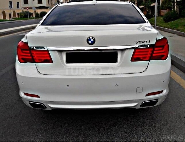 BMW 740 2010, 120,000 km - 4.4 л - Bakı