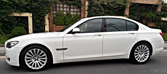 BMW 740 2010, 120,000 km - 4.4 л - Bakı