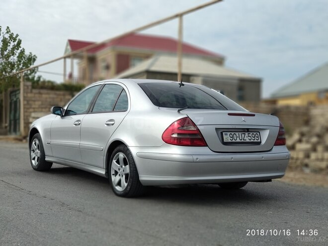 Mercedes E 270 2002, 300,000 km - 2.7 l - Bakı