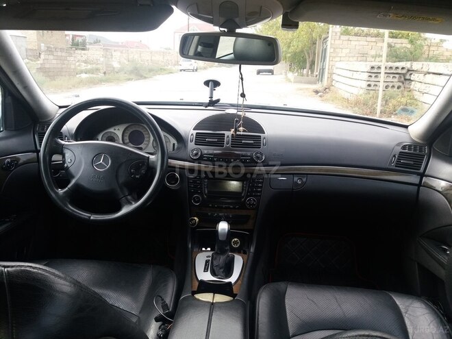 Mercedes E 270 2002, 300,000 km - 2.7 l - Bakı