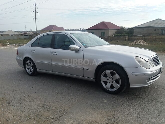 Mercedes E 270 2002, 300,000 km - 2.7 l - Bakı