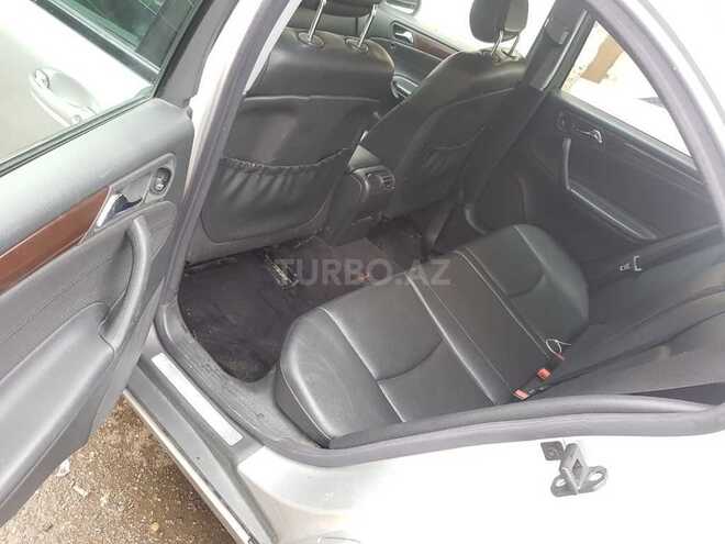 Mercedes C 180 2003, 235,000 km - 1.8 l - Bakı