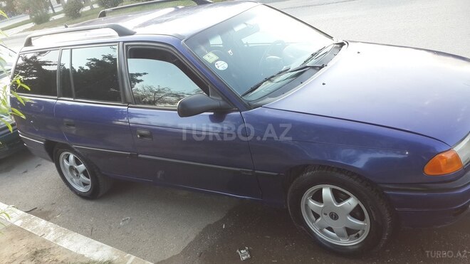 Opel Astra 1996, 332,980 km - 1.6 л - Bakı