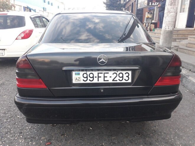 Mercedes C 200 1999, 276,000 km - 2.0 л - Bakı