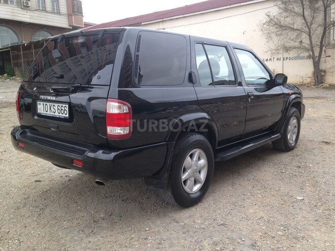 Nissan Pathfinder 2002, 246,350 km - 3.3 l - Bakı