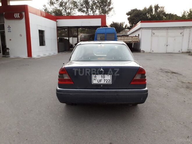 Mercedes C 220 1995, 297,000 km - 2.2 л - Sumqayıt