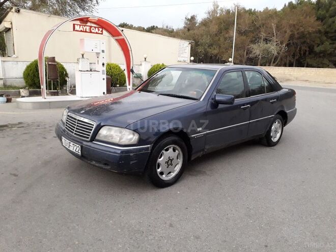 Mercedes C 220 1995, 297,000 km - 2.2 л - Sumqayıt