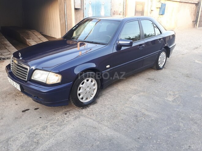 Mercedes C 220 1999, 290,000 km - 2.2 l - Bakı