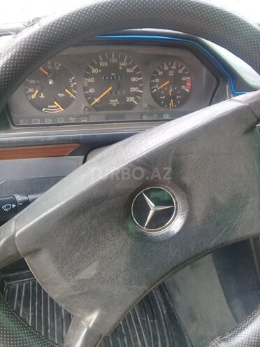 Mercedes E 200 1990, 400,000 km - 2.0 l - Bakı